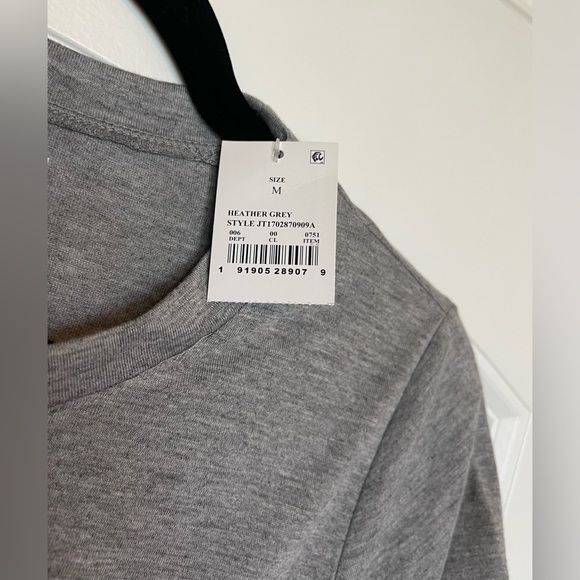 •Target• New Woman’s Modern Lux Gray Sunshine T-Shirt (Size Medium) - Picture 3 of 3
